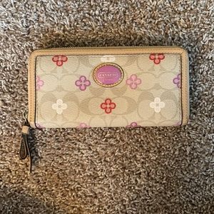 Coach wallet!